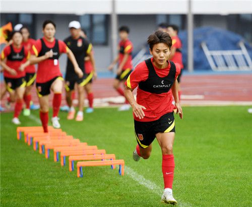 由徐峥监制、杨子导演的电影《宠爱》今日曝光了首款预告